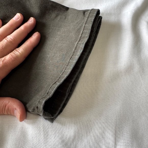 34 Heritage Men's Courage Mid-Rise Straight Casual Pant Gray 36/32 Twill Stretch - Picture 15 of 16